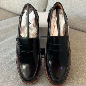 Coach Black Loafers. EUC ♡